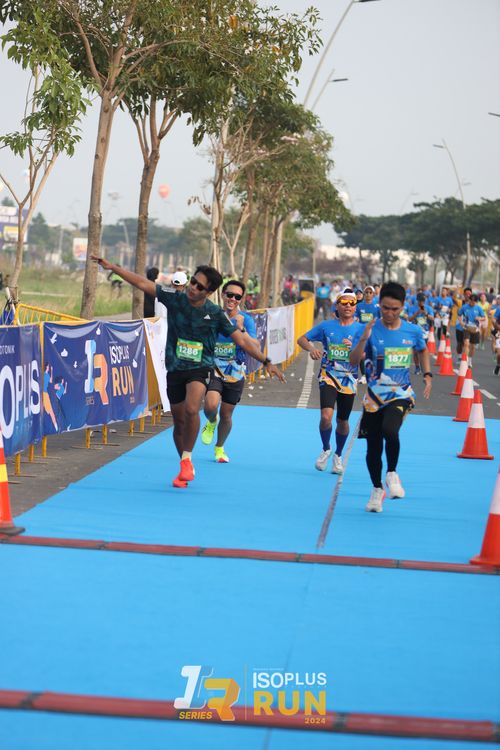 Race photo from ISOPlus Run 2024 Jakarta