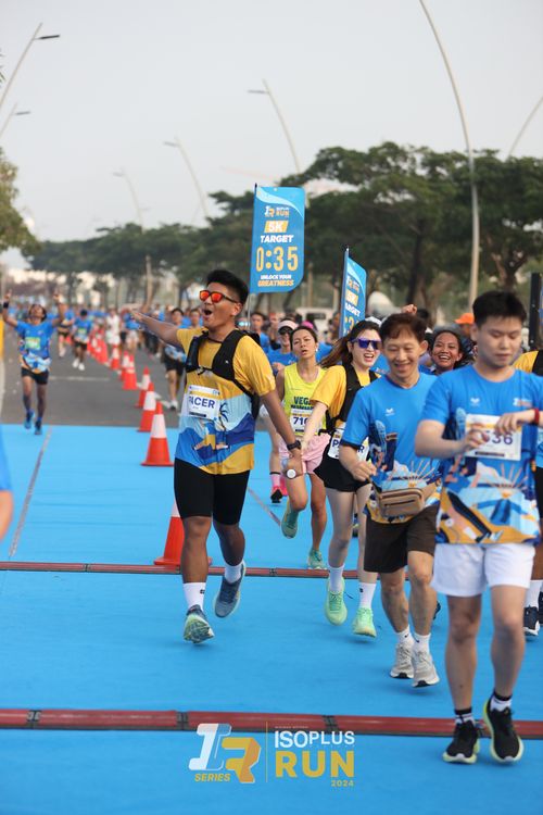 Race photo from ISOPlus Run 2024 Jakarta