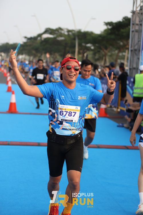 Race photo from ISOPlus Run 2024 Jakarta