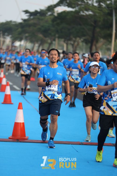 Race photo from ISOPlus Run 2024 Jakarta