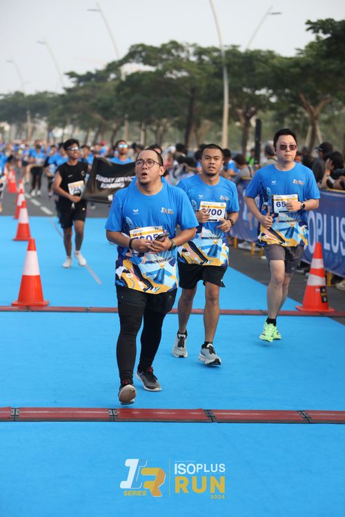 Race photo from ISOPlus Run 2024 Jakarta