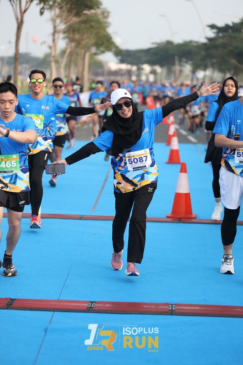 Race photo from ISOPlus Run 2024 Jakarta