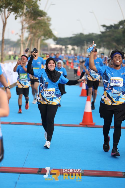 Race photo from ISOPlus Run 2024 Jakarta
