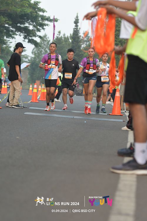 Race photo from BAF LIONS RUN 2024