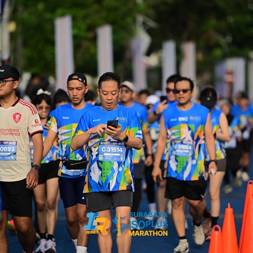 Race photo from SURABAYA ISOPLUS MARATHON 2026