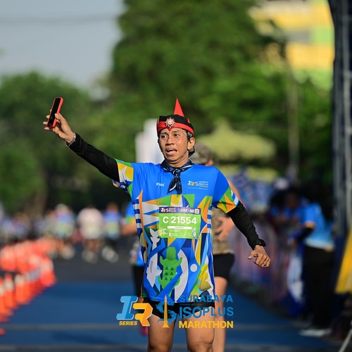 Race photo from SURABAYA ISOPLUS MARATHON 2026