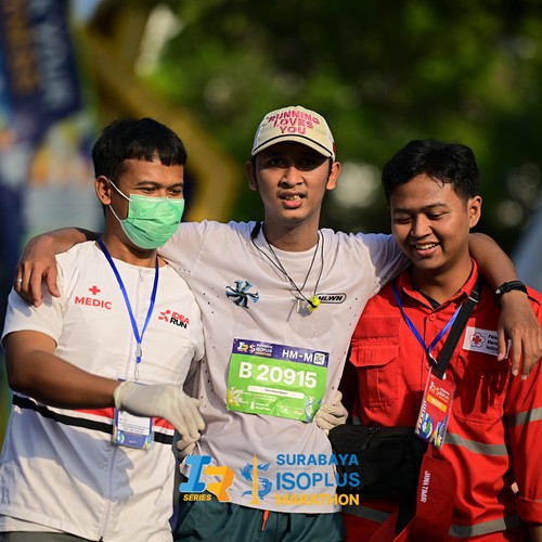 Race photo from SURABAYA ISOPLUS MARATHON 2026