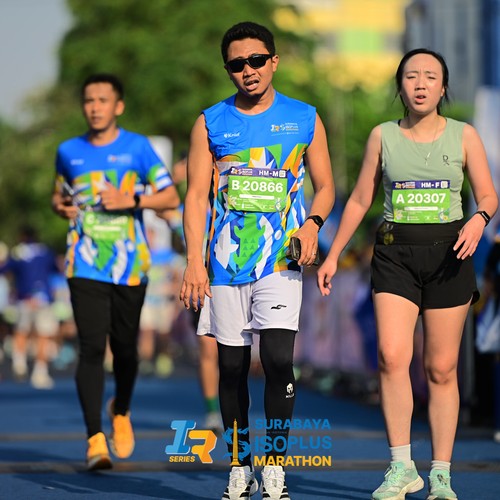 Race photo from SURABAYA ISOPLUS MARATHON 2026