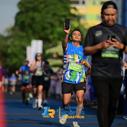 Race photo from SURABAYA ISOPLUS MARATHON 2026