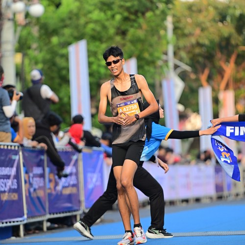 Race photo from SURABAYA ISOPLUS MARATHON 2026