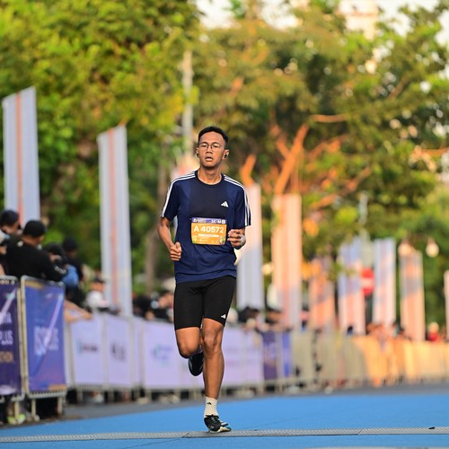 Race photo from SURABAYA ISOPLUS MARATHON 2026