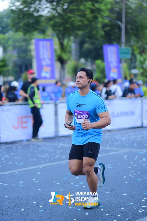 Race photo from SURABAYA ISOPLUS MARATHON 2025