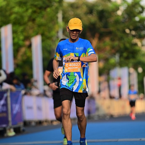 Race photo from SURABAYA ISOPLUS MARATHON 2026