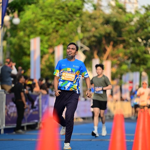 Race photo from SURABAYA ISOPLUS MARATHON 2026