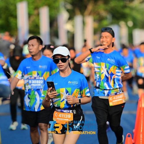 Race photo from SURABAYA ISOPLUS MARATHON 2026
