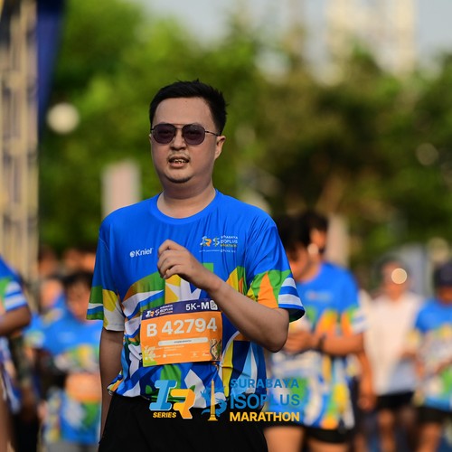Race photo from SURABAYA ISOPLUS MARATHON 2026