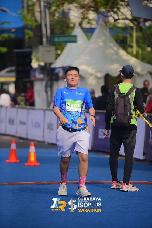 Race photo from SURABAYA ISOPLUS MARATHON 2025