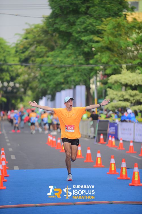 Race photo from SURABAYA ISOPLUS MARATHON 2025