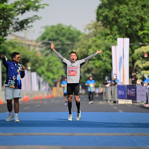 Race photo from SURABAYA ISOPLUS MARATHON 2026