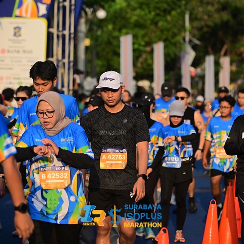 Race photo from SURABAYA ISOPLUS MARATHON 2026