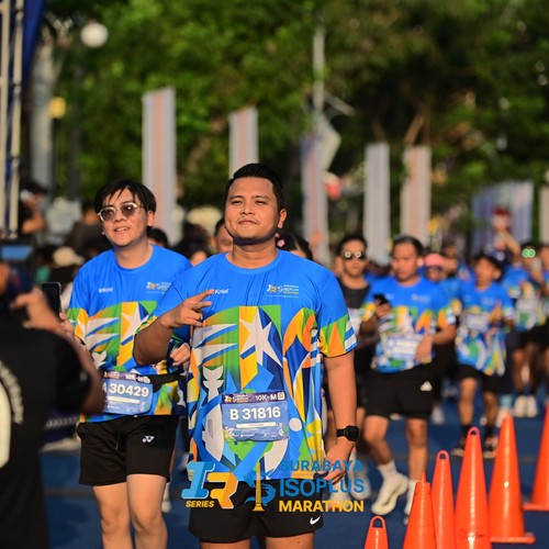 Race photo from SURABAYA ISOPLUS MARATHON 2026