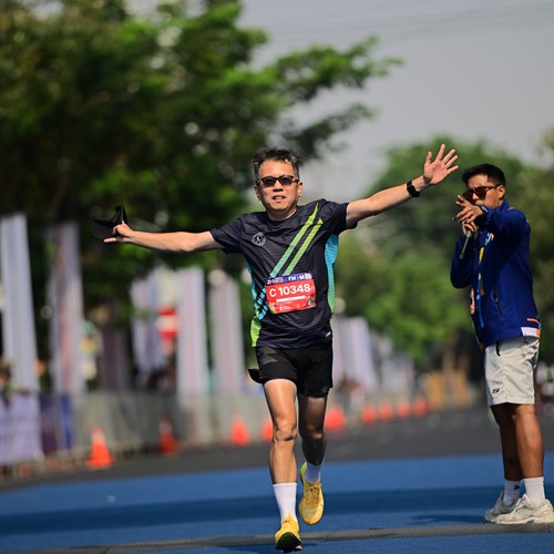 Race photo from SURABAYA ISOPLUS MARATHON 2026