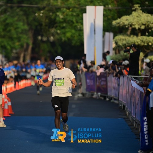 Race photo from SURABAYA ISOPLUS MARATHON 2026