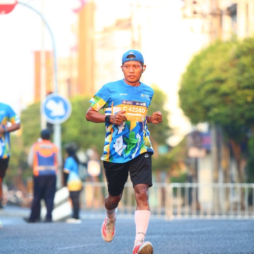 Race photo from SURABAYA ISOPLUS MARATHON 2026