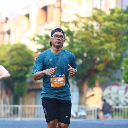 Race photo from SURABAYA ISOPLUS MARATHON 2026