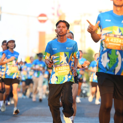 Race photo from SURABAYA ISOPLUS MARATHON 2026
