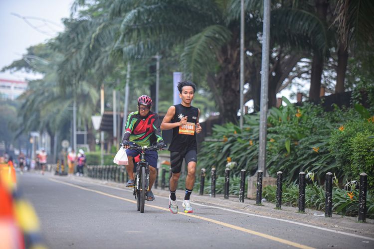 Race photo from NOTARACE 2025