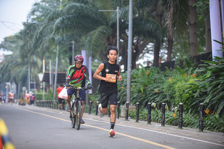Race photo from NOTARACE 2025