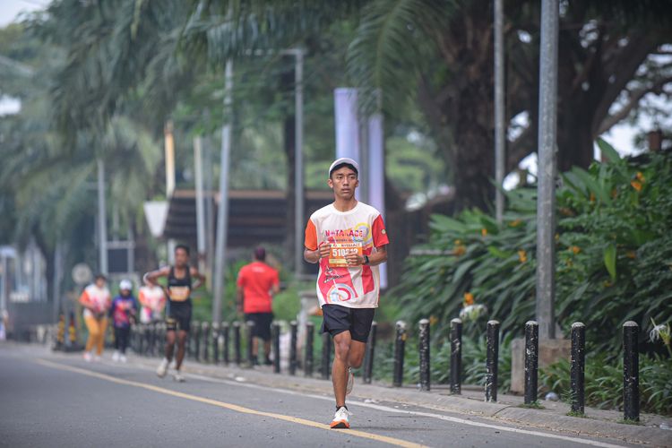 Race photo from NOTARACE 2025