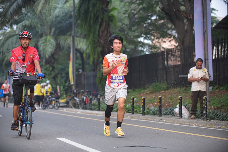 Race photo from NOTARACE 2025