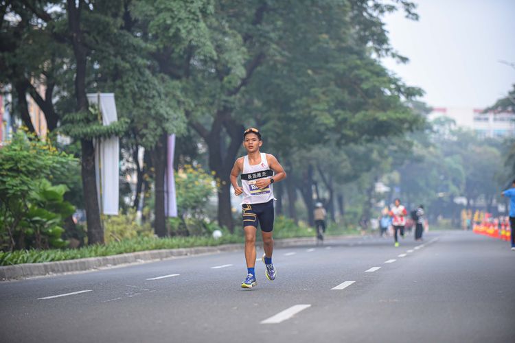 Race photo from NOTARACE 2025