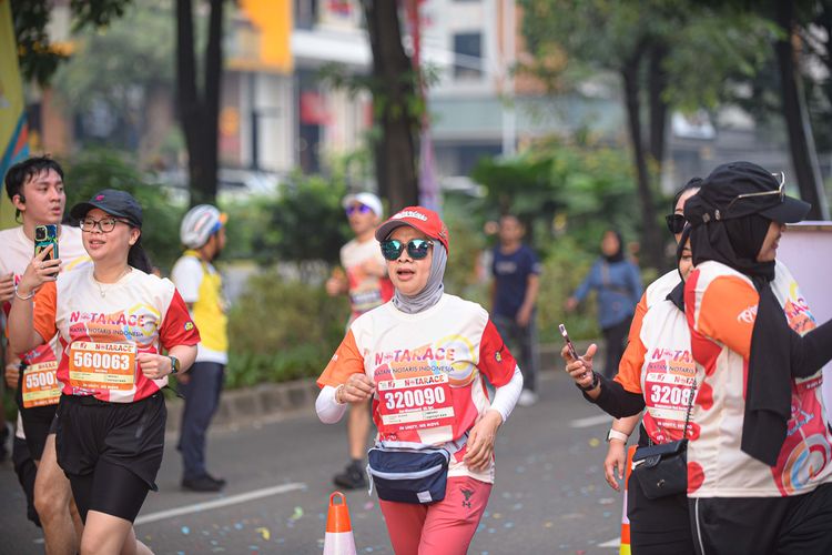 Race photo from NOTARACE 2025