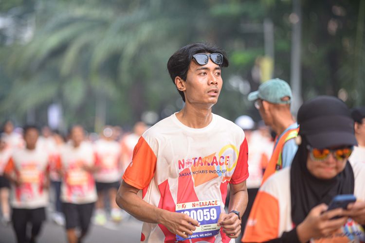 Race photo from NOTARACE 2025
