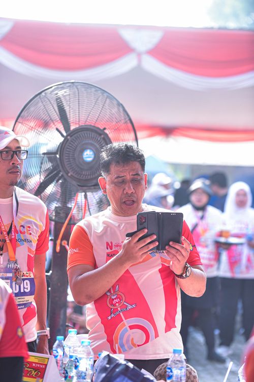 Race photo from NOTARACE 2025