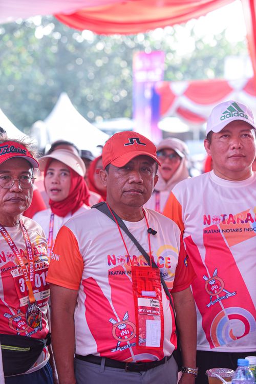 Race photo from NOTARACE 2025