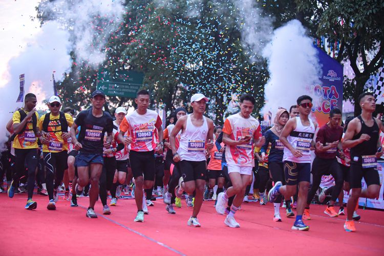 Race photo from NOTARACE 2025