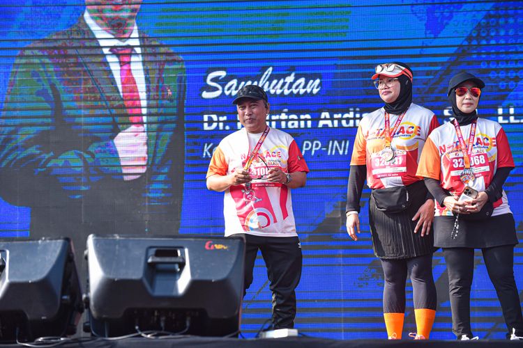 Race photo from NOTARACE 2025