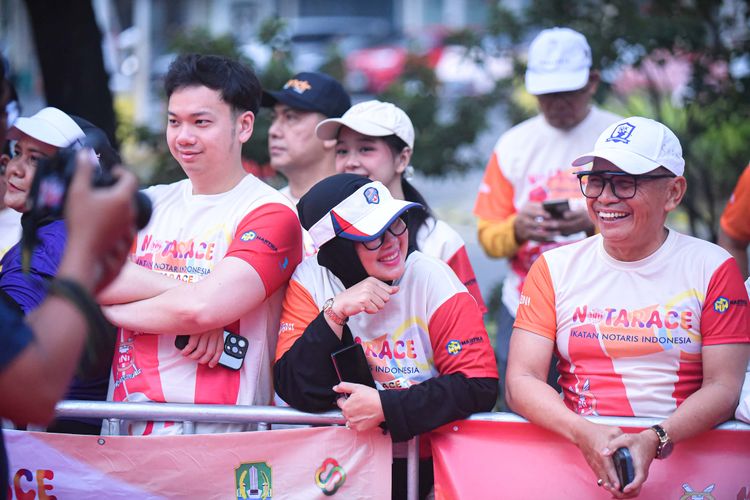 Race photo from NOTARACE 2025