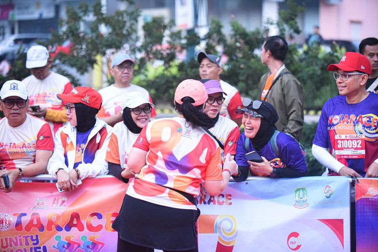 Race photo from NOTARACE 2025