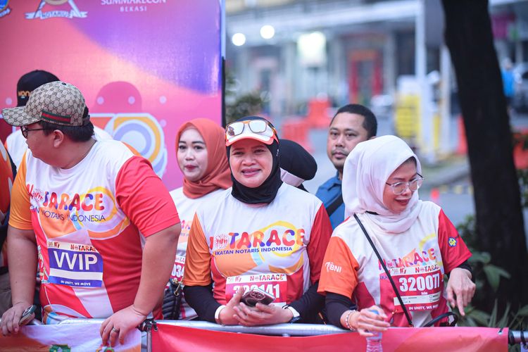Race photo from NOTARACE 2025
