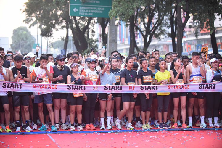 Race photo from NOTARACE 2025