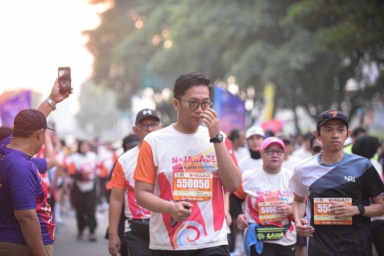 Race photo from NOTARACE 2025