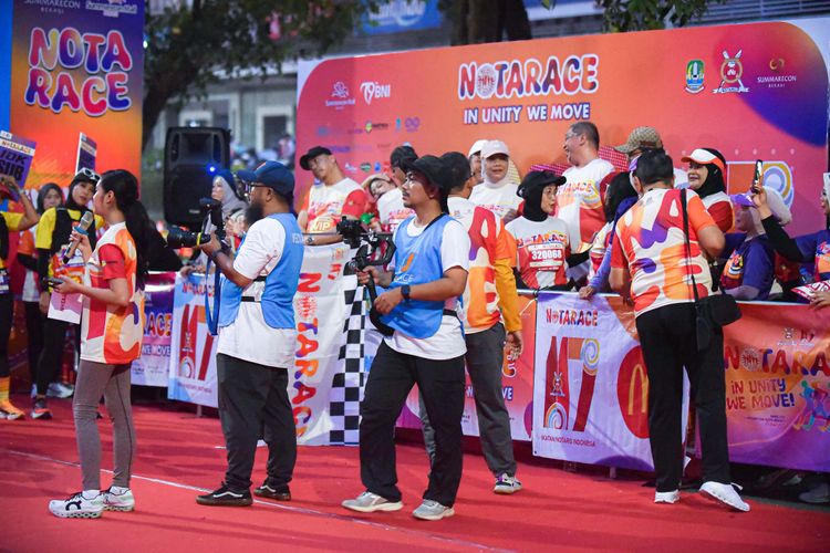 Race photo from NOTARACE 2025
