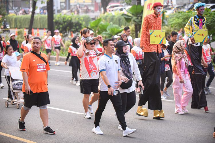 Race photo from NOTARACE 2025