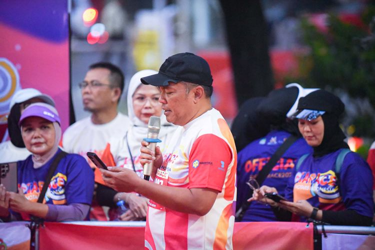Race photo from NOTARACE 2025