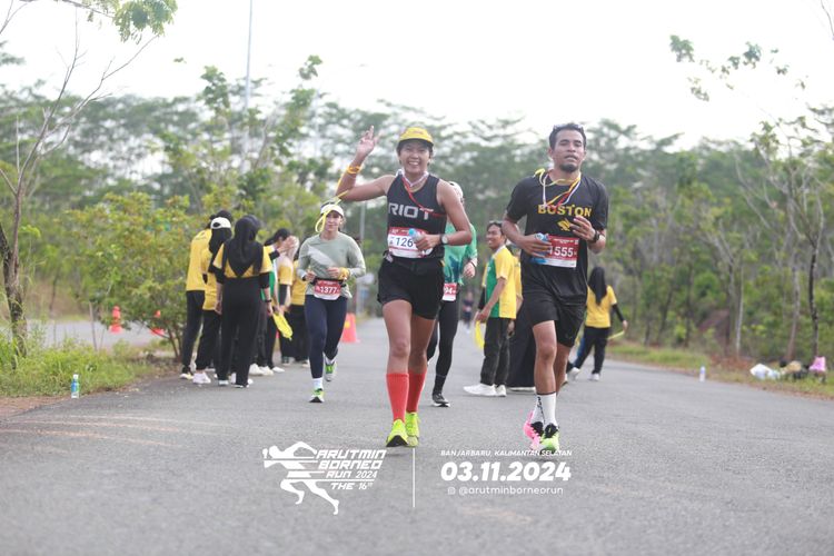 Race photo from Arutmin Borneo Run 2024